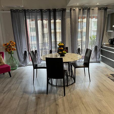 Gorgeous 2 Bedrooms Holiday Apartement Niza Exterior foto