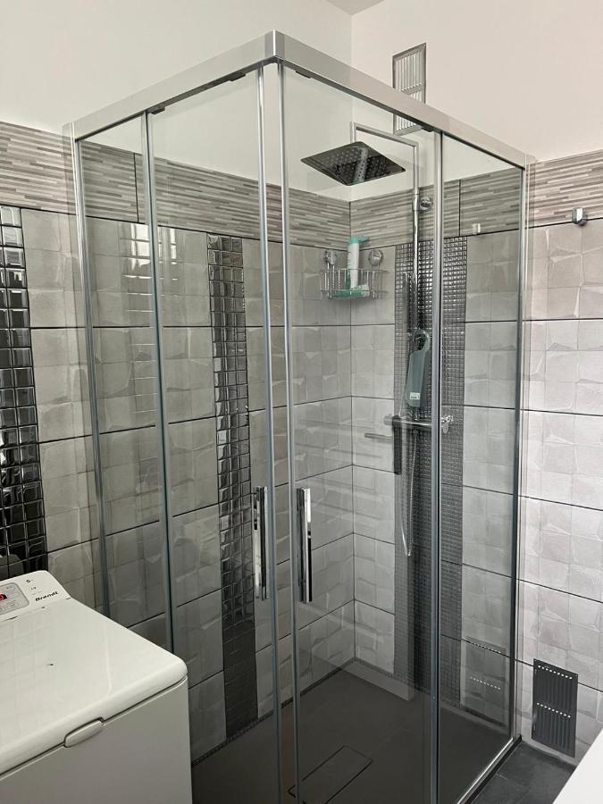 Gorgeous 2 Bedrooms Holiday Apartement Niza Exterior foto