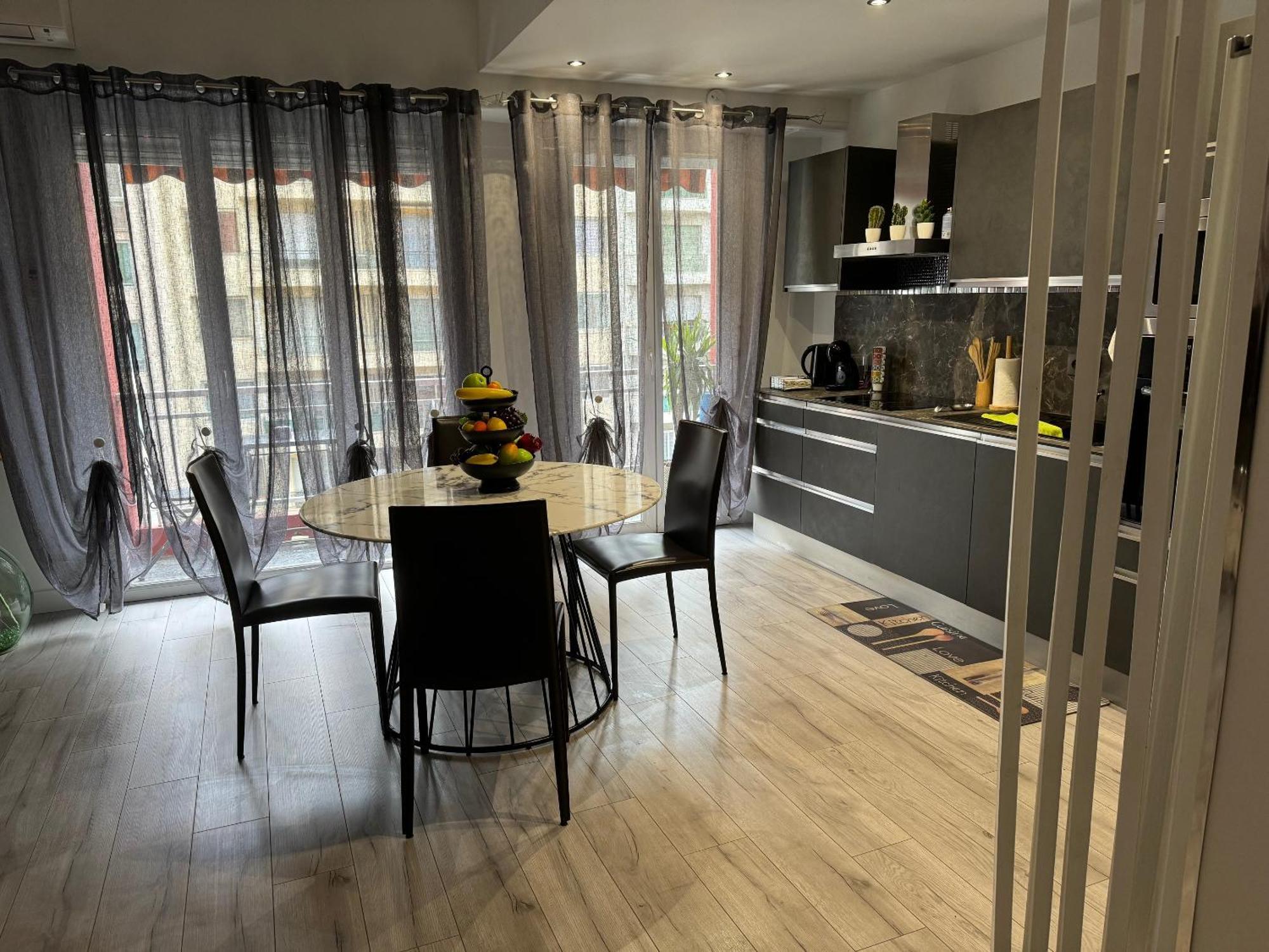 Gorgeous 2 Bedrooms Holiday Apartement Niza Exterior foto