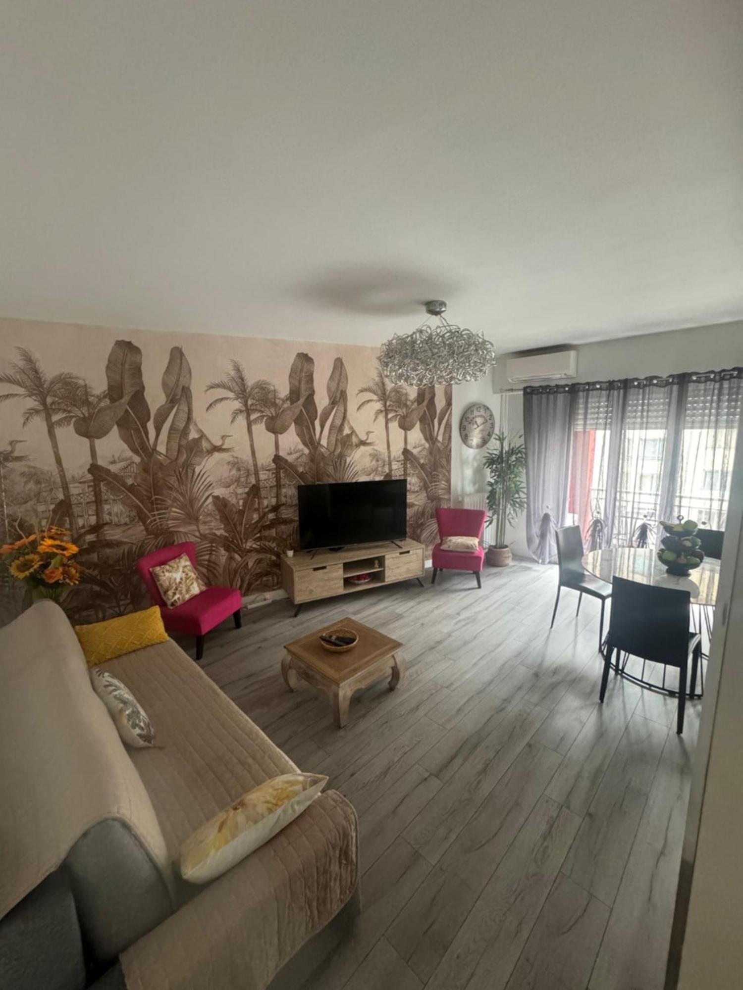 Gorgeous 2 Bedrooms Holiday Apartement Niza Exterior foto